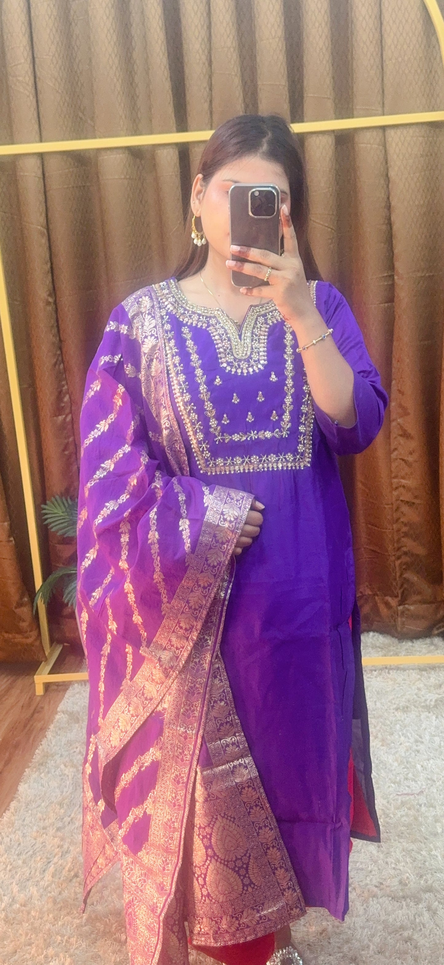 Square Neck Hand embroidery Suit Set With Bnarsi Duptta