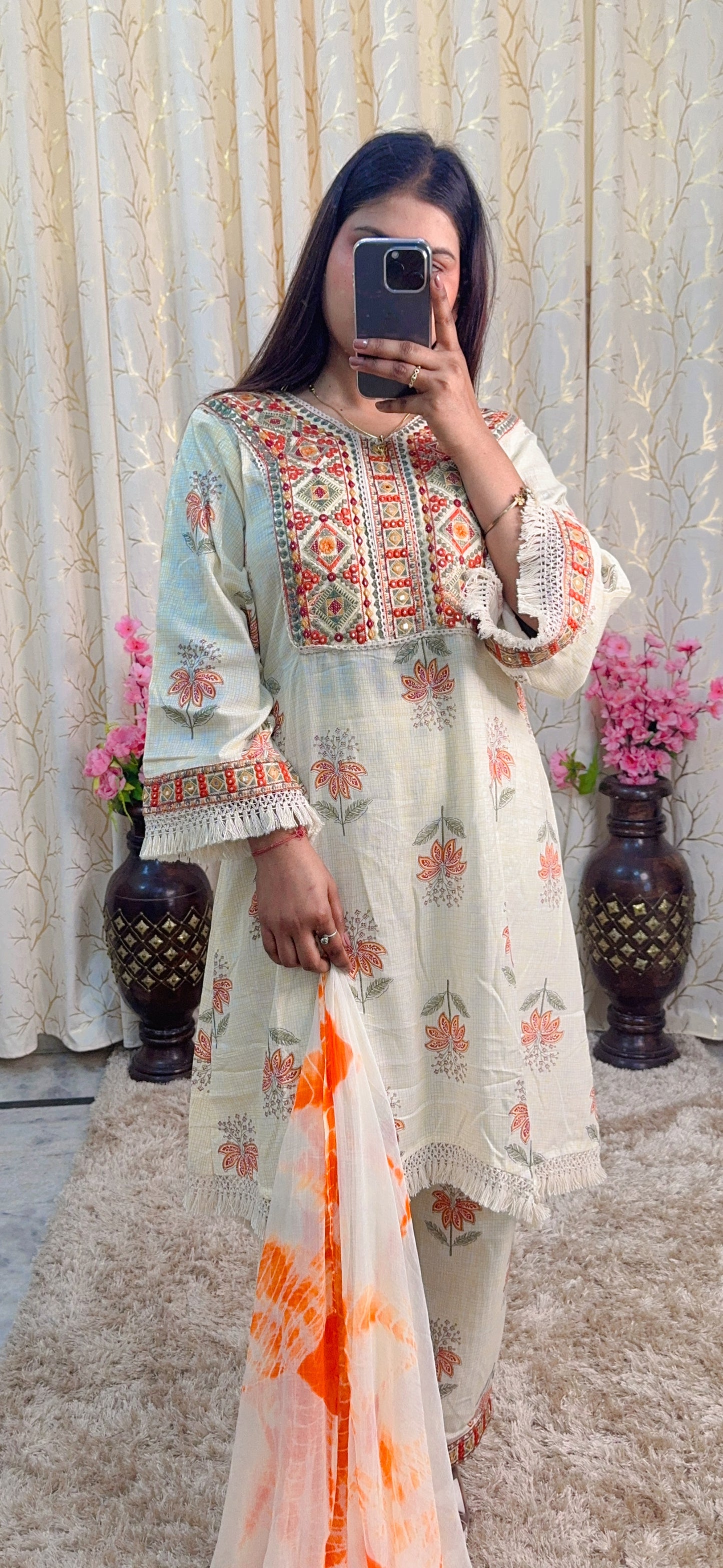 Ellat printed Pakistani Suit With Plazo set
