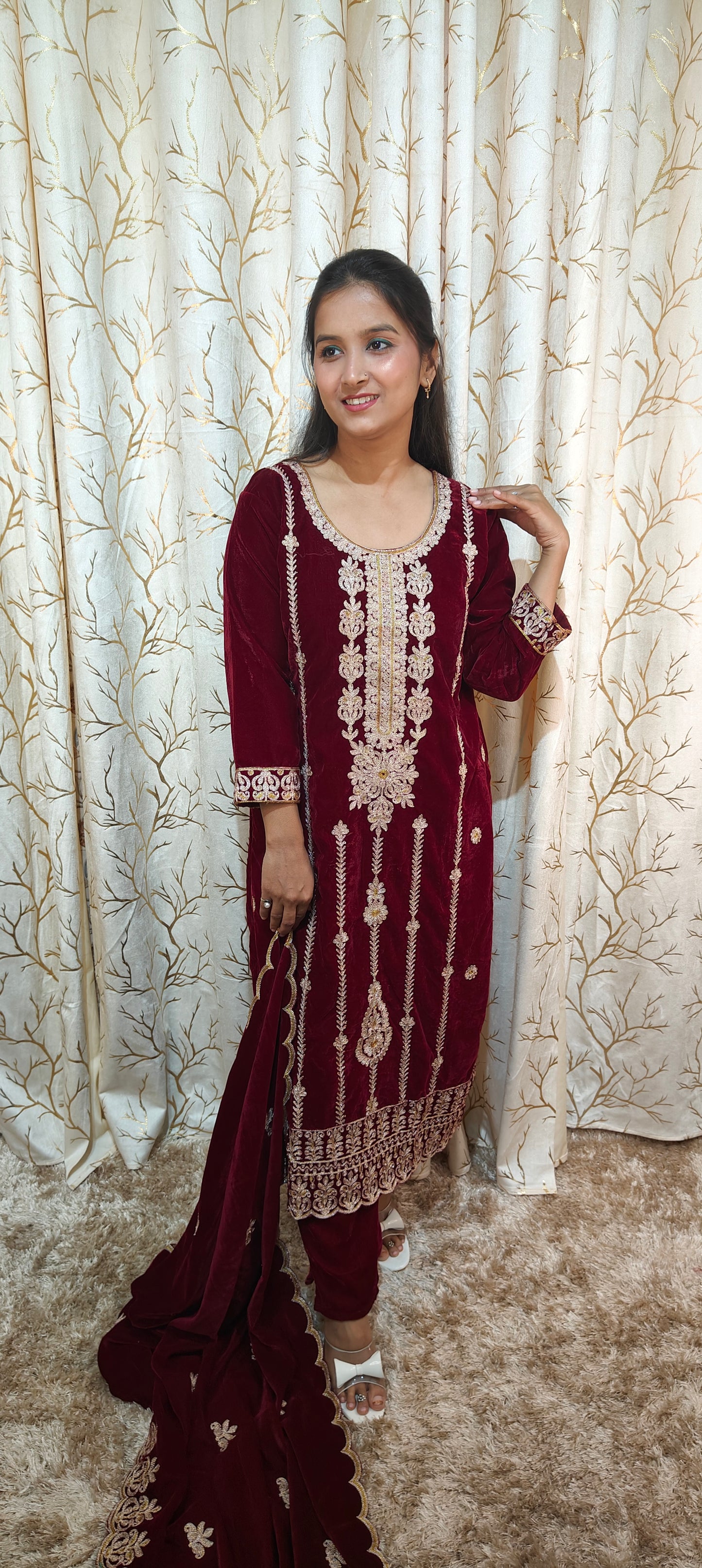 Zari Patch Work Velvet Suit Set